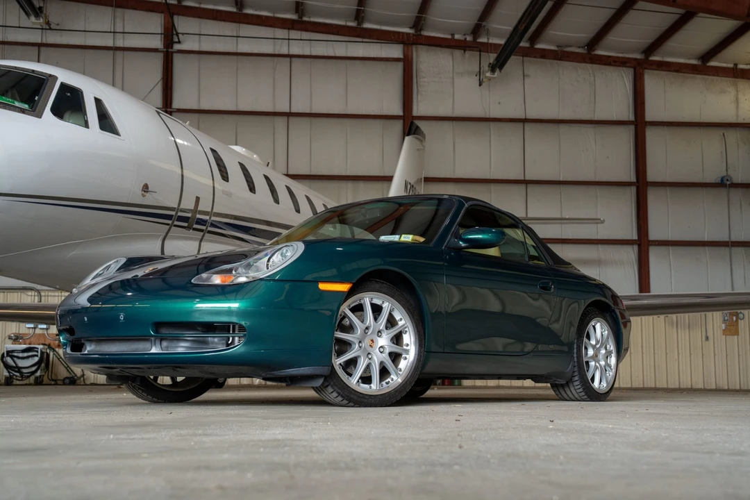 2001 Porsche 996 Carrera - Image 10 of 31