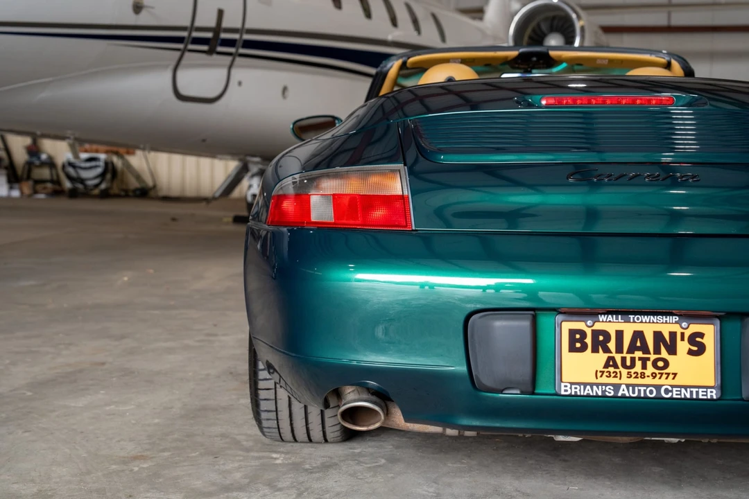 2001 Porsche 996 Carrera - Image 29 of 31