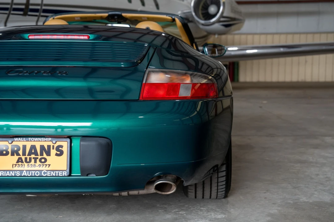 2001 Porsche 996 Carrera - Image 30 of 31