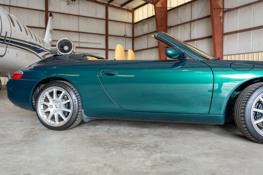 2001 Porsche 996 Carrera - Image 27 of 31