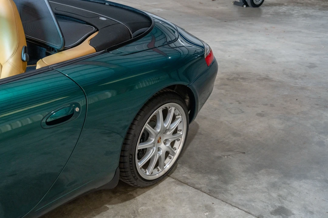 2001 Porsche 996 Carrera - Image 24 of 31