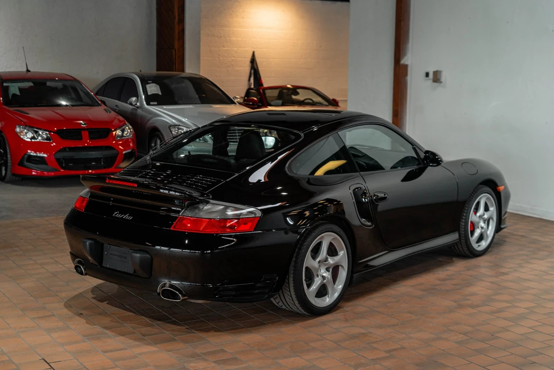 2001 Porsche 996 Turbo - Image 28 of 31