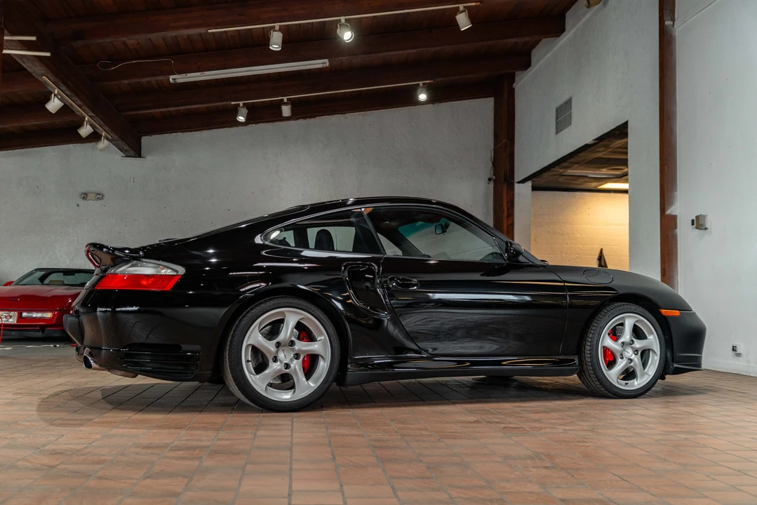 2001 Porsche 996 Turbo - Image 25 of 31