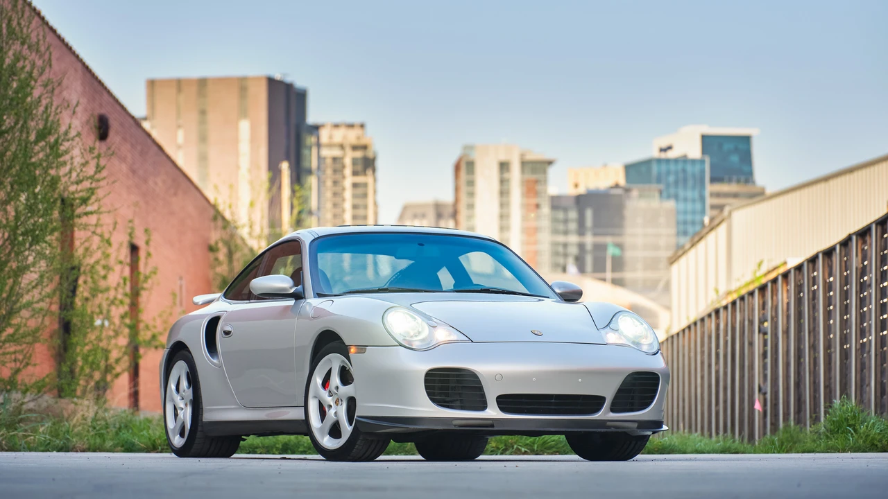 2001 Porsche 996 Turbo - Image 5 of 31
