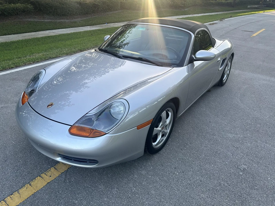 2001 Porsche 986 Boxster - Image 7 of 31