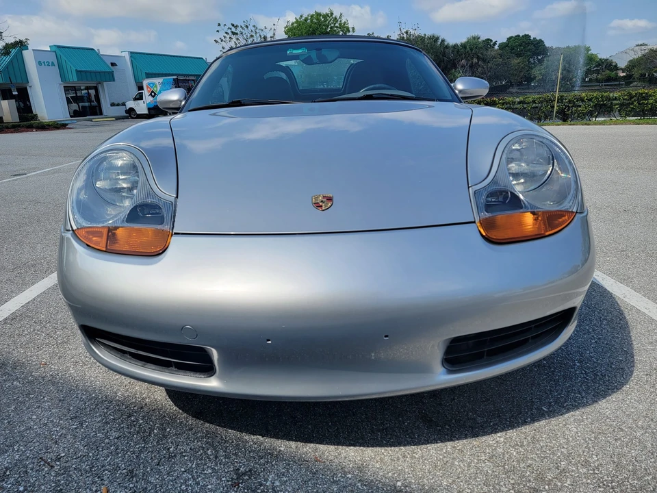 2001 Porsche 986 Boxster - Image 2 of 31