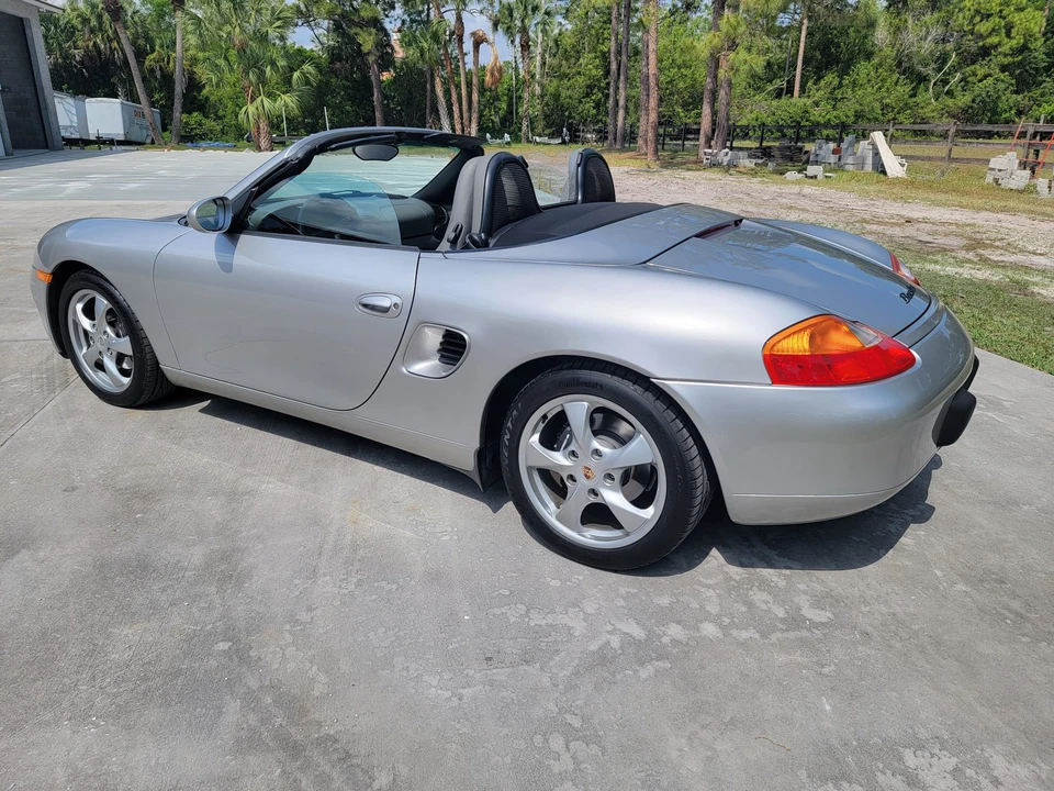 2001 Porsche 986 Boxster - Image 23 of 31