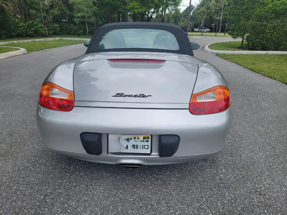 2001 Porsche 986 Boxster - Image 14 of 31
