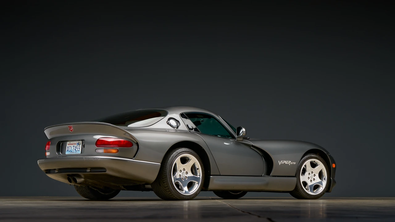 2002 Dodge Viper GTS 2nd Gen - Image 12 of 31