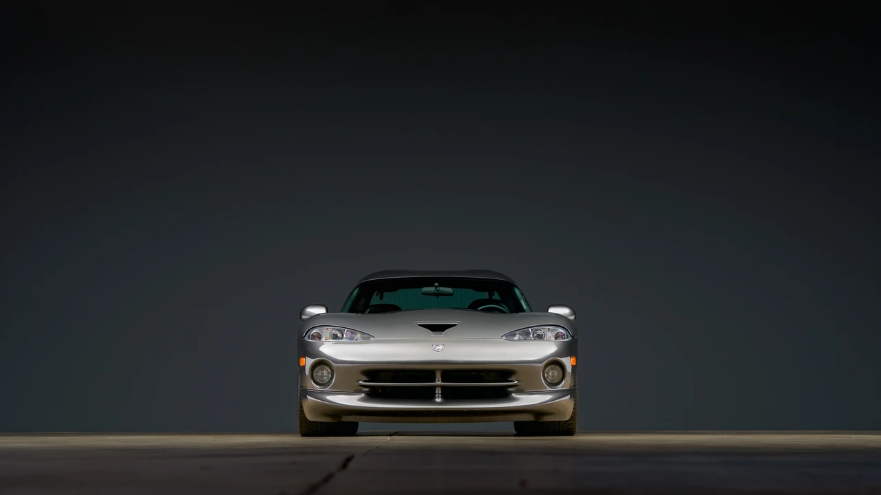 2002 Dodge Viper GTS 2nd Gen - Image 5 of 31