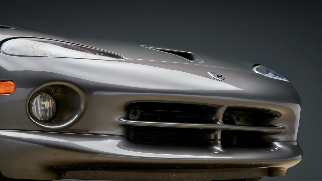 2002 Dodge Viper GTS 2nd Gen - Image 23 of 31