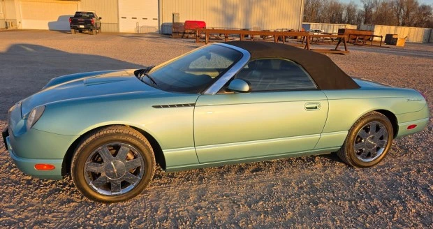 2002 Ford Thunderbird 11th Gen - Image 3 of 7