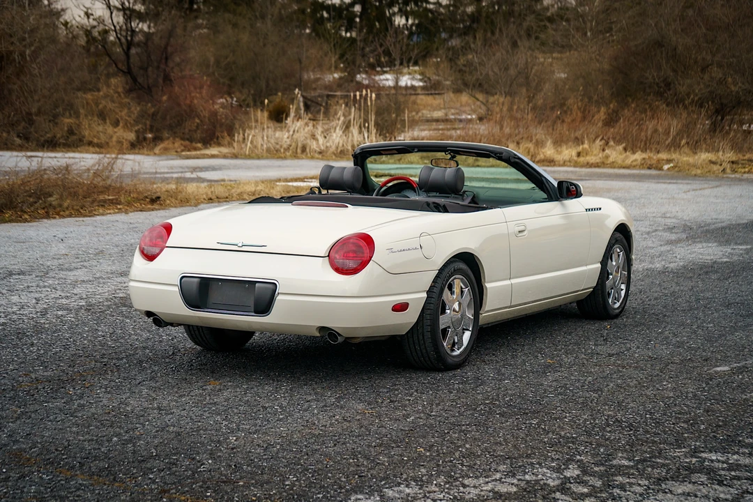 2002 Ford Thunderbird 11th Gen - Image 9 of 31