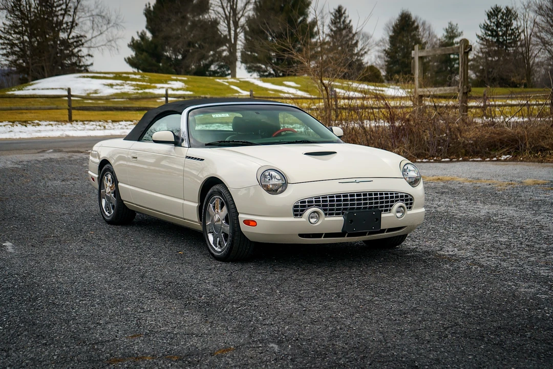 2002 Ford Thunderbird 11th Gen - Image 27 of 31