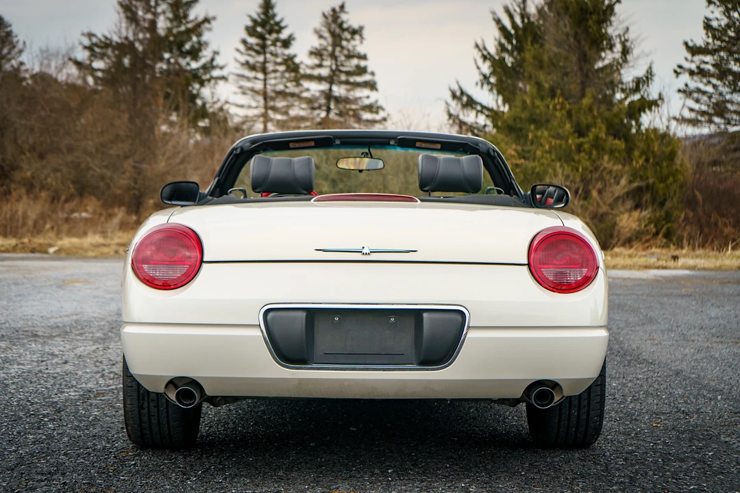2002 Ford Thunderbird 11th Gen - Image 12 of 31