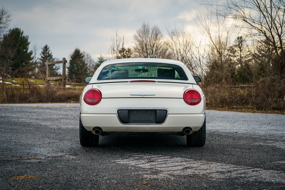 2002 Ford Thunderbird 11th Gen - Image 20 of 31