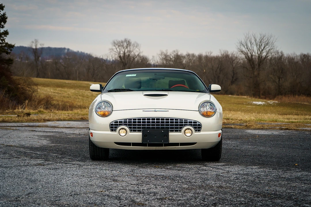 2002 Ford Thunderbird 11th Gen - Image 3 of 31