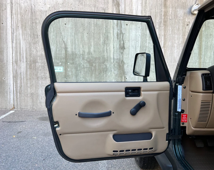 2002 Jeep TJ Wrangler - Image 16 of 31