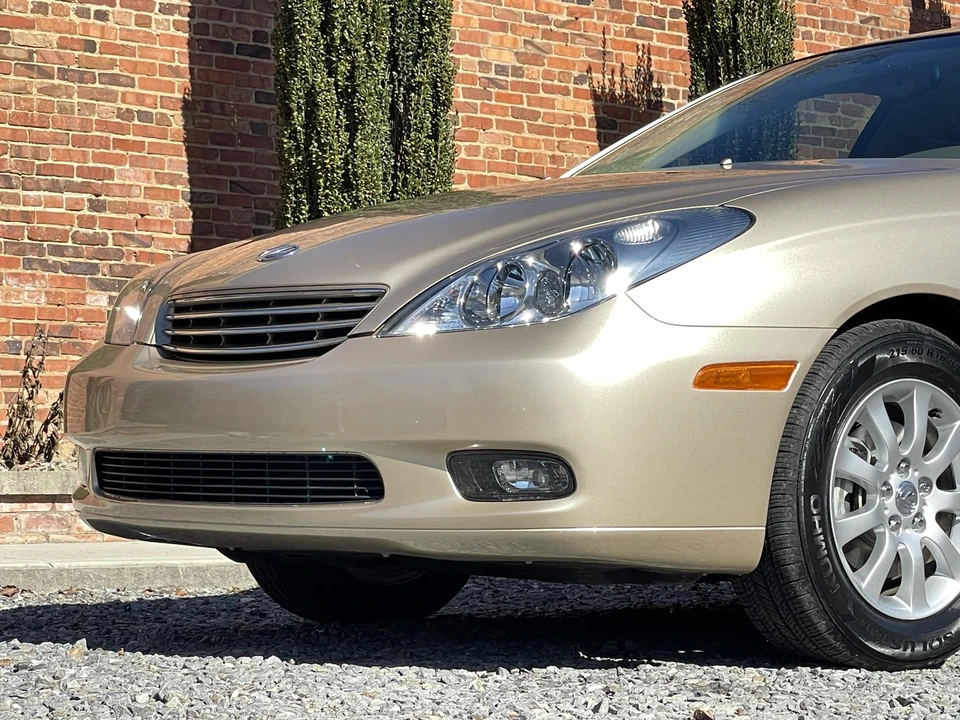 2002 Lexus ES 4th Gen - Image 21 of 31