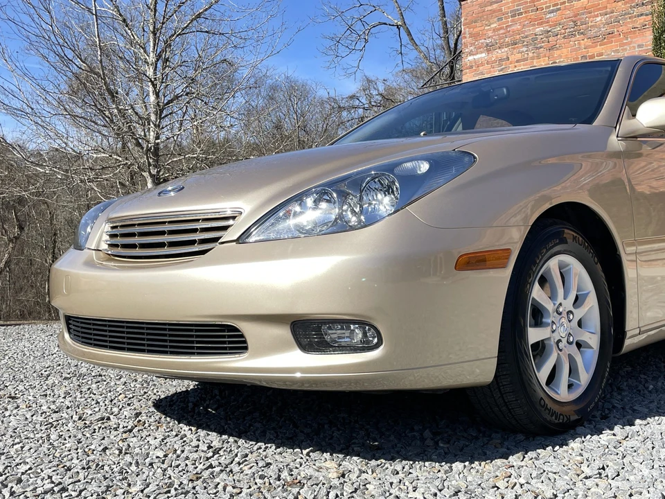 2002 Lexus ES 4th Gen - Image 22 of 31