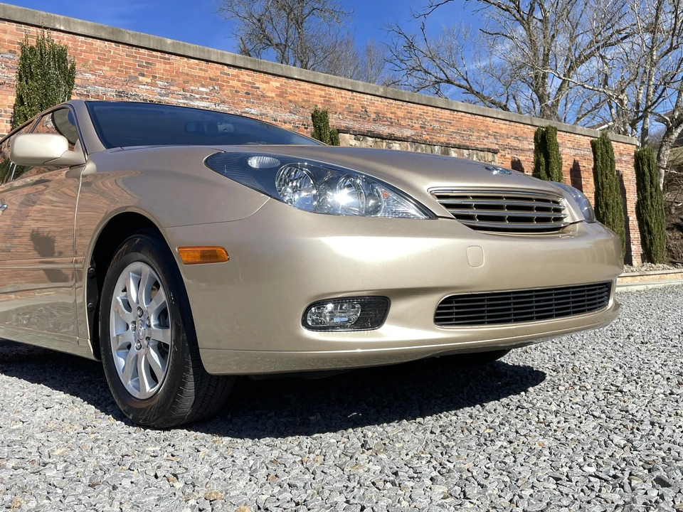 2002 Lexus ES 4th Gen - Image 18 of 31