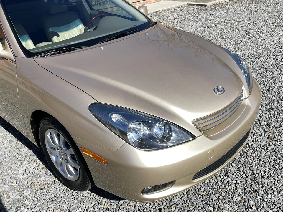2002 Lexus ES 4th Gen - Image 16 of 31