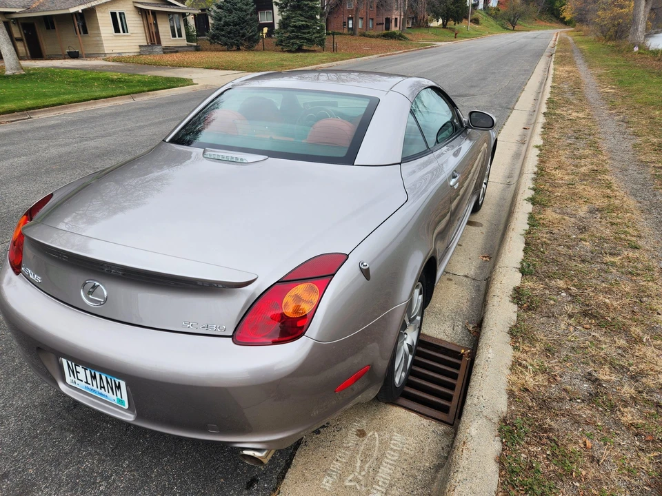 2002 Lexus SC430 - Image 8 of 31