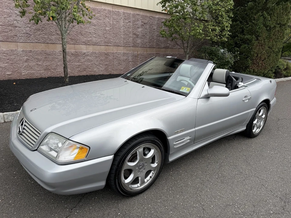 2002 Mercedes-Benz R230 SL-Class - Image 3 of 31