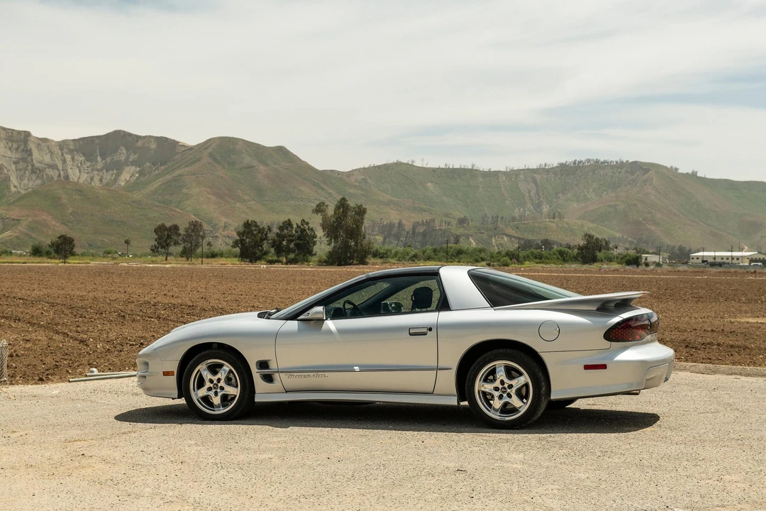 2002 Pontiac Firebird Trans Am 4th Gen - Image 11 of 31