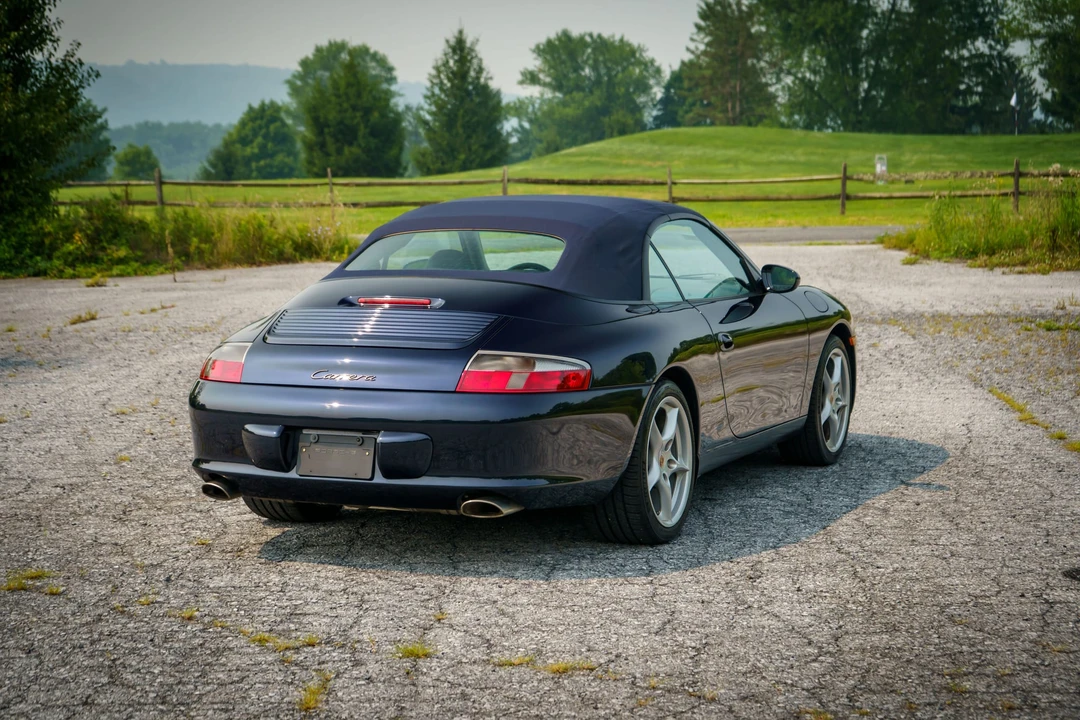 2002 Porsche 996 Carrera - Image 11 of 31