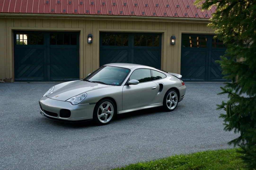 2002 Porsche 996 Turbo - Image 18 of 31