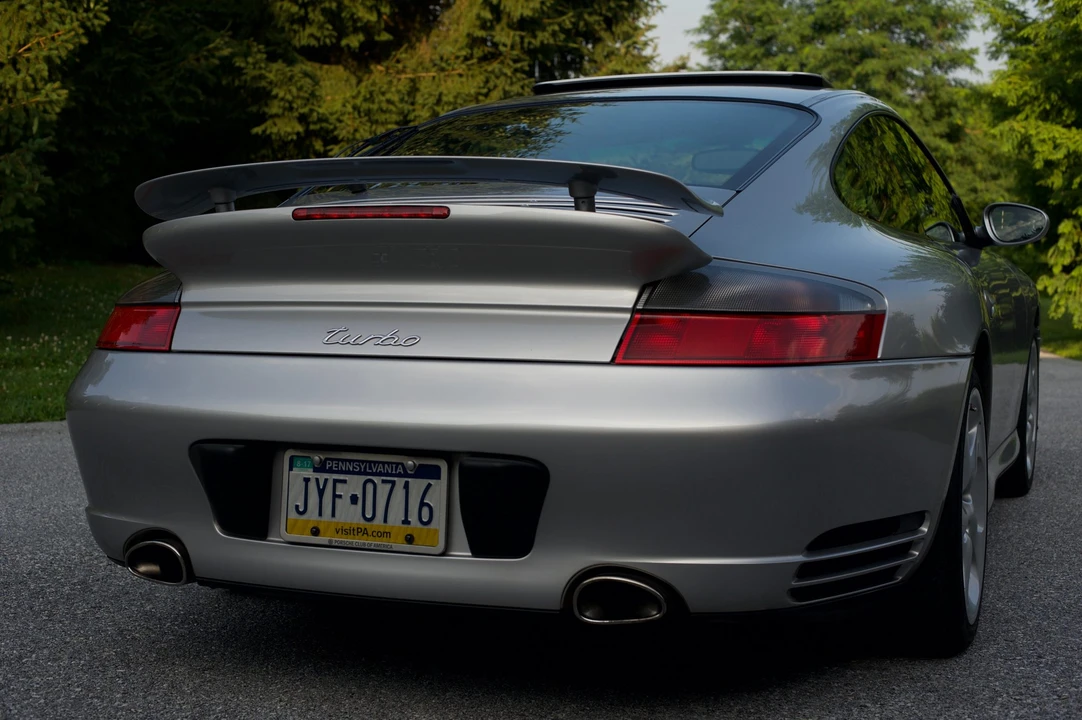 2002 Porsche 996 Turbo - Image 28 of 31