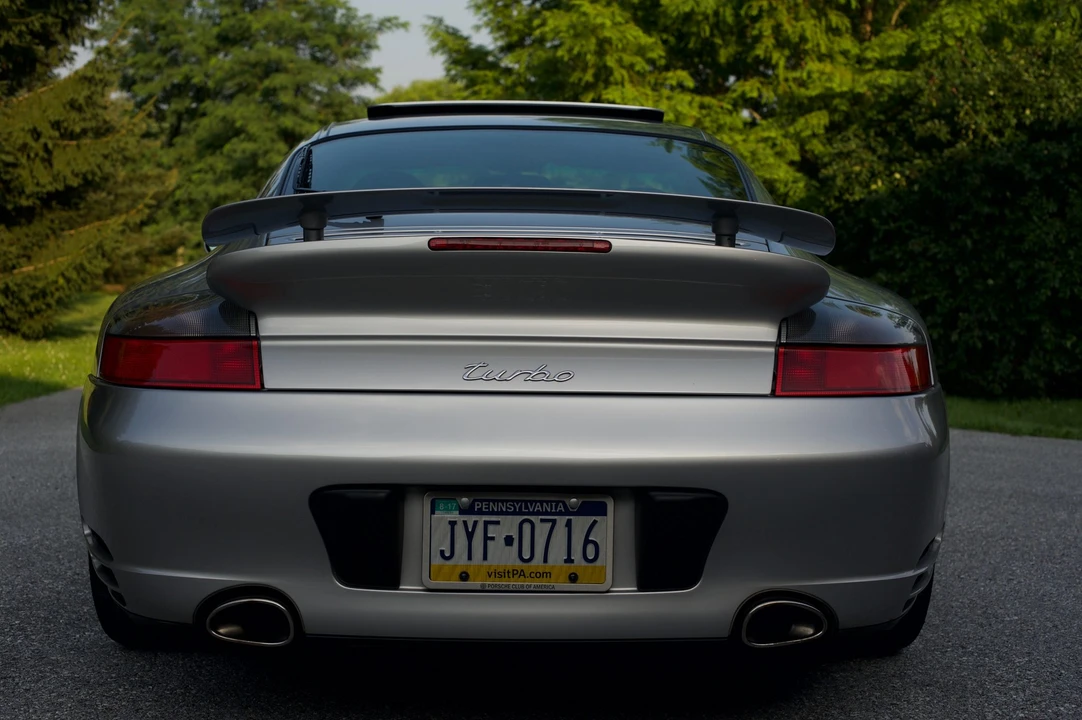 2002 Porsche 996 Turbo - Image 27 of 31