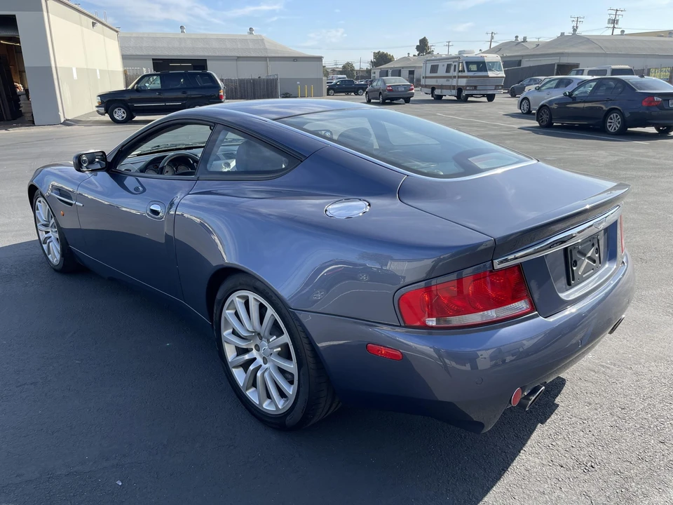 2003 Aston Martin Vanquish 1st Gen - Image 15 of 31