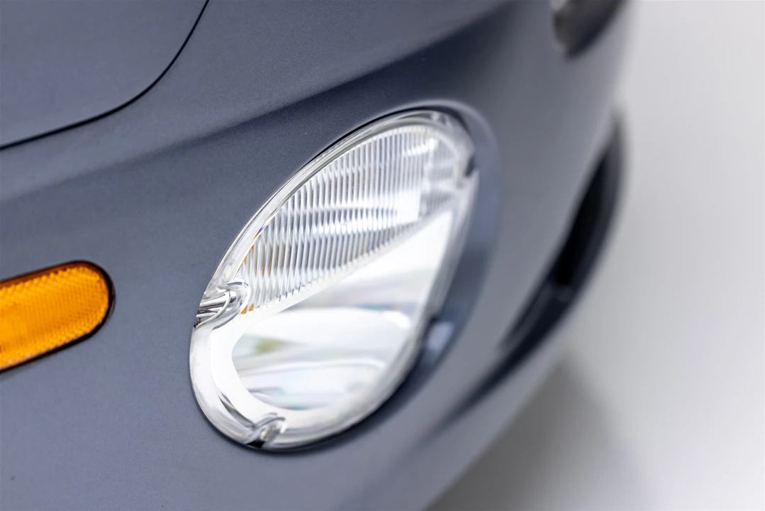2003 Aston Martin Vanquish 1st Gen - Image 21 of 31
