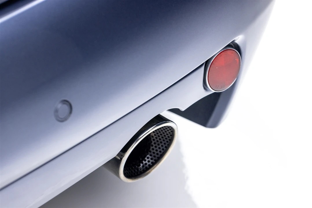 2003 Aston Martin Vanquish 1st Gen - Image 29 of 31
