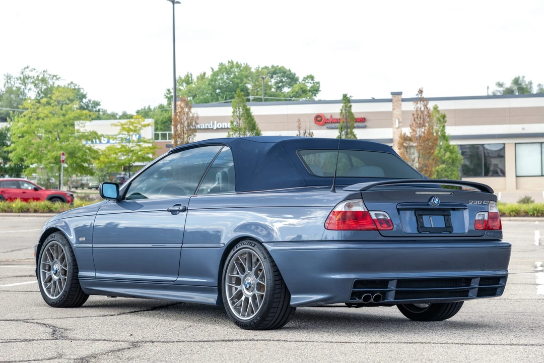 2003 BMW E46 330i & 330Ci - Image 19 of 31