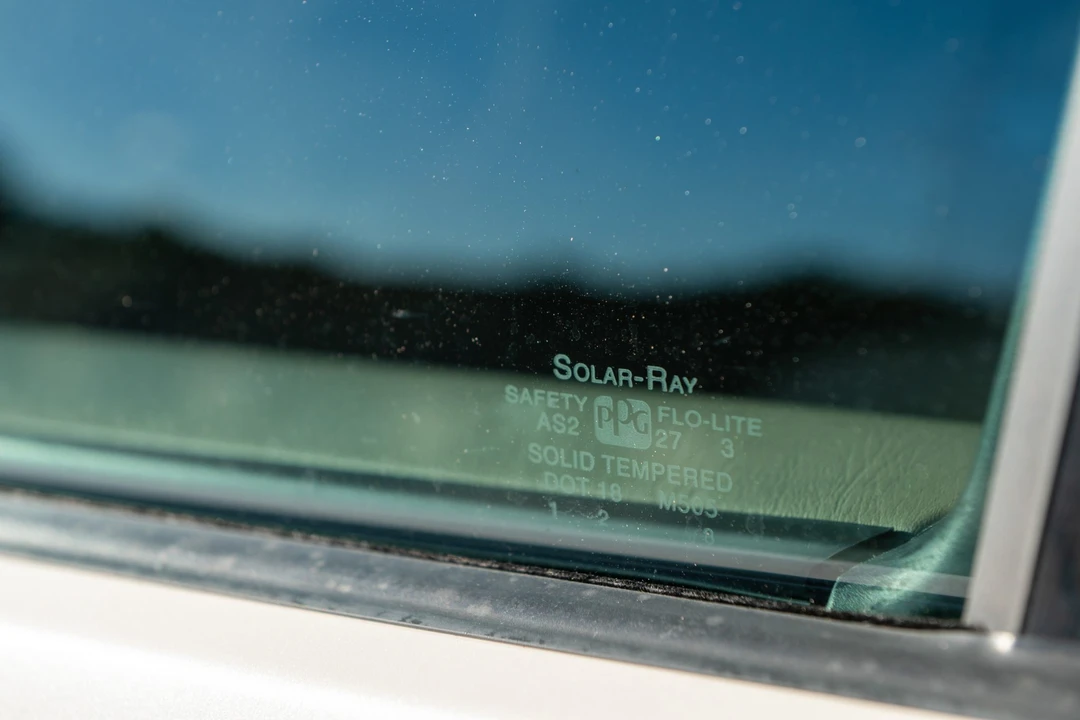 2003 Buick Park Avenue - Image 25 of 31