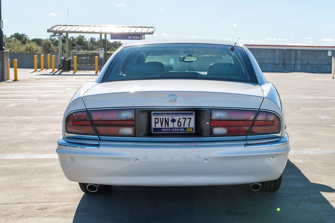 2003 Buick Park Avenue - Image 7 of 31