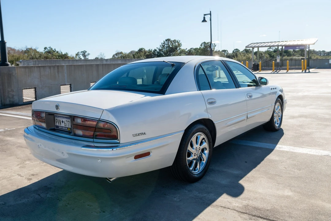 2003 Buick Park Avenue - Image 6 of 31