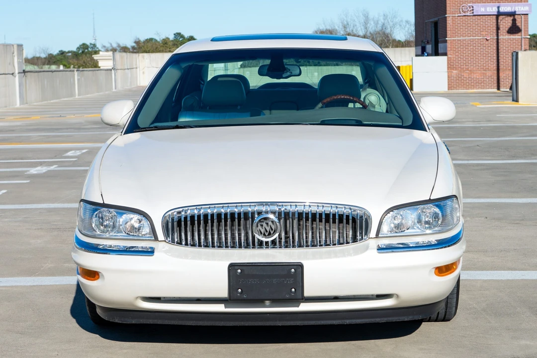 2003 Buick Park Avenue - Image 3 of 31