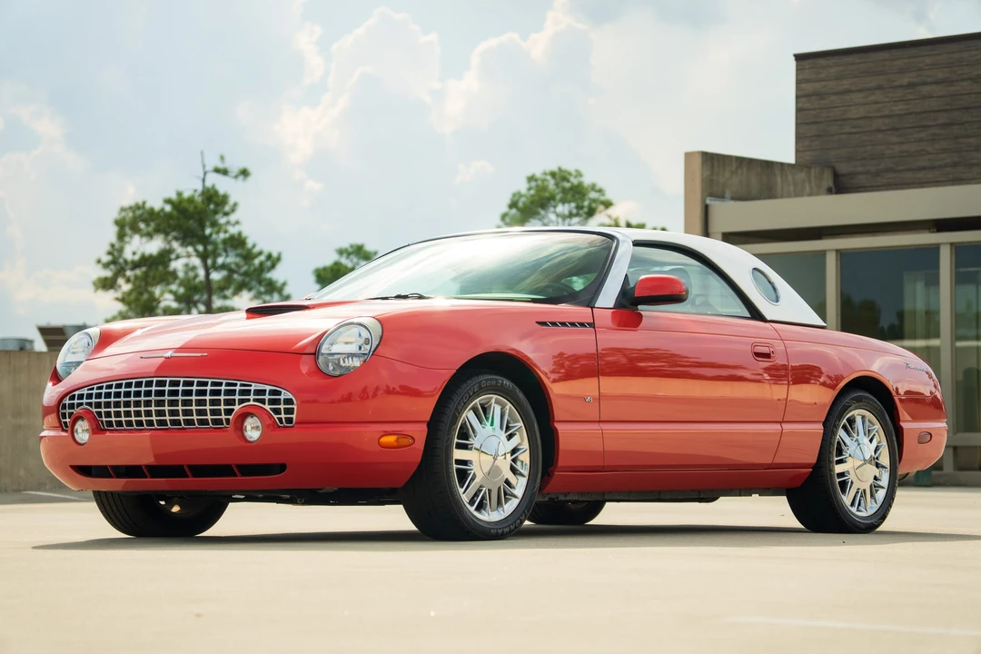 2003 Ford Thunderbird 11th Gen - Image 3 of 31