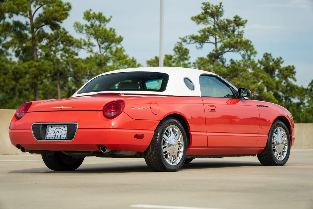 2003 Ford Thunderbird 11th Gen - Image 26 of 31