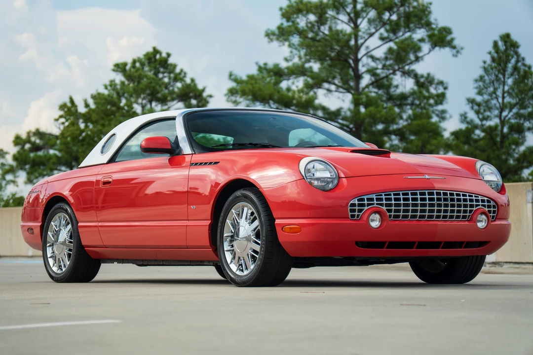 2003 Ford Thunderbird 11th Gen - Image 19 of 31