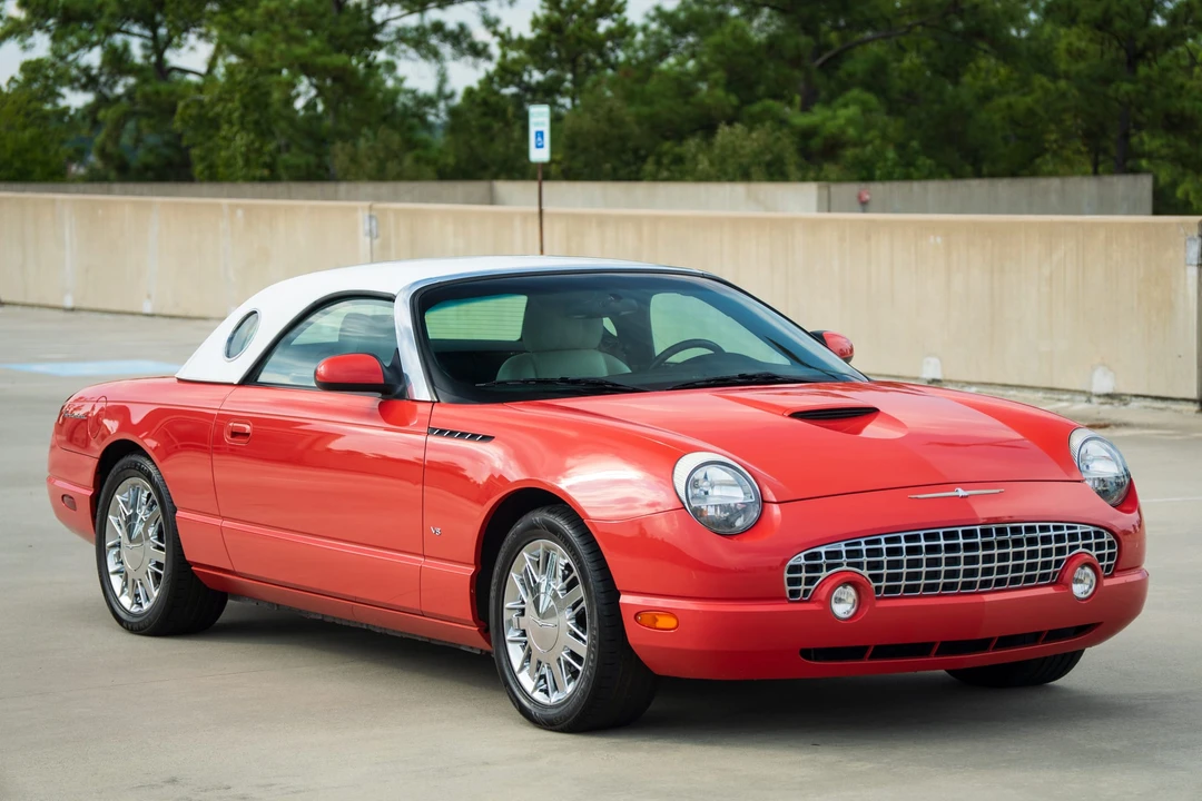 2003 Ford Thunderbird 11th Gen - Image 18 of 31