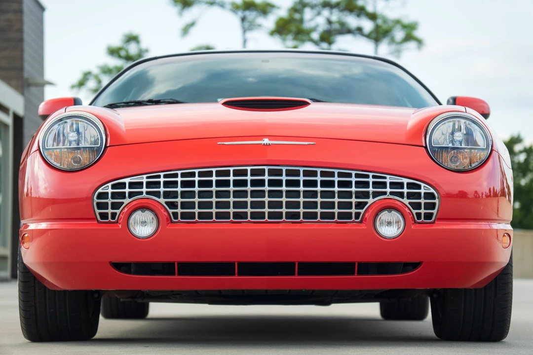2003 Ford Thunderbird 11th Gen - Image 16 of 31