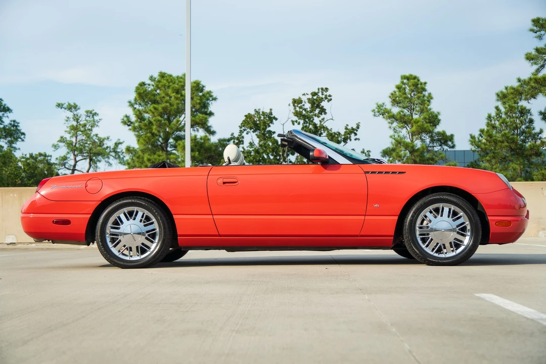 2003 Ford Thunderbird 11th Gen - Image 25 of 31