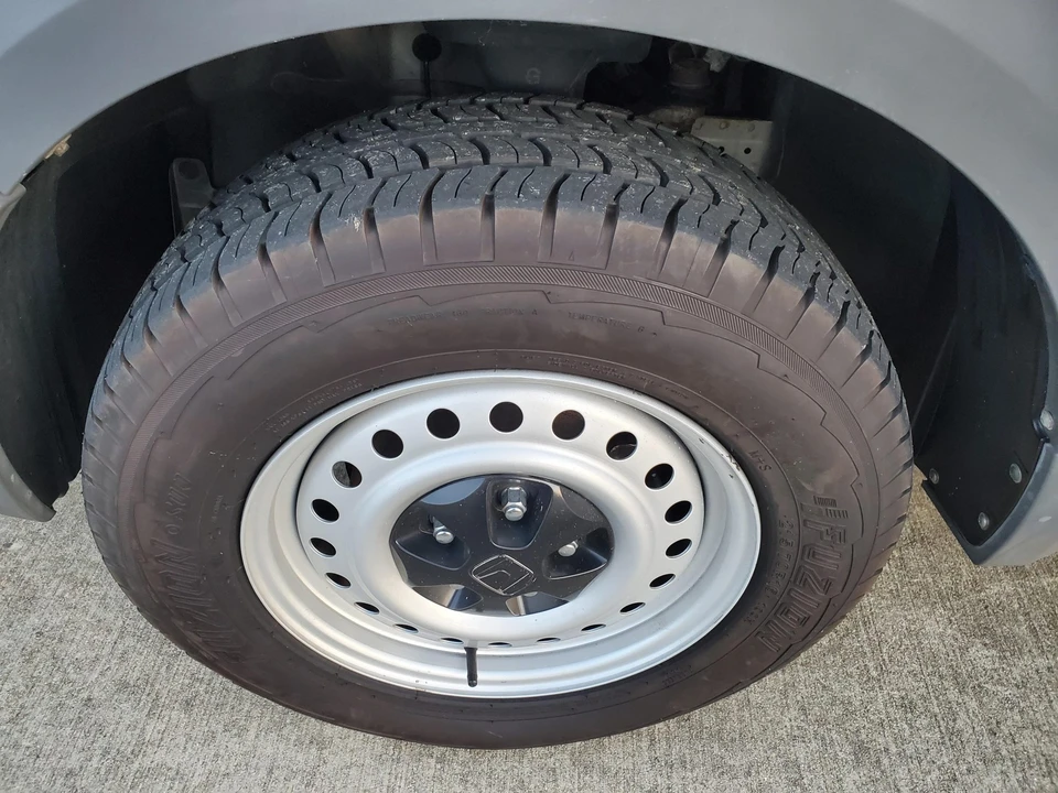 2003 Honda Element - Image 24 of 31