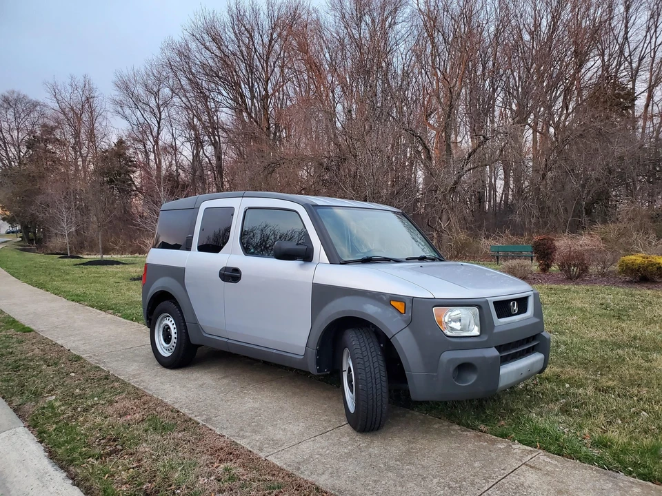 2003 Honda Element - Image 2 of 31