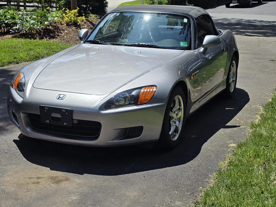 2003 Honda AP1 S2000 - Image 2 of 31